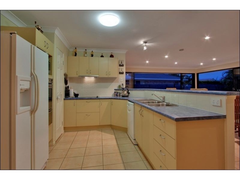 4 Birkdale Court, Banora Point NSW 2486