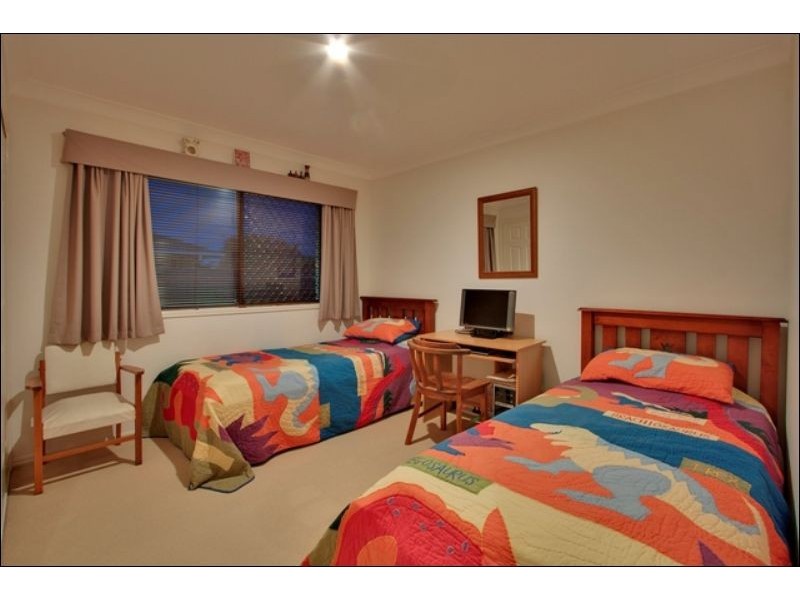 4 Birkdale Court, Banora Point NSW 2486