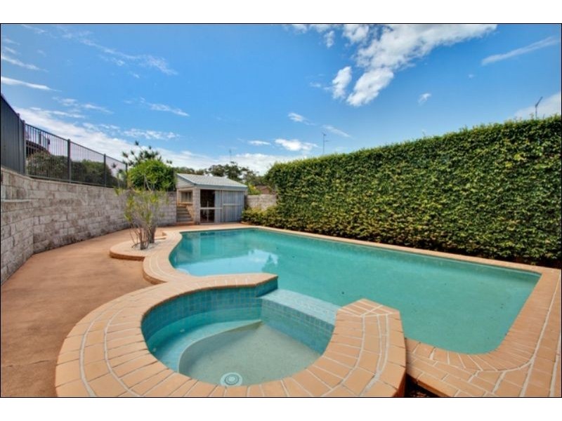 12 Bione Ave, Banora Point NSW 2486