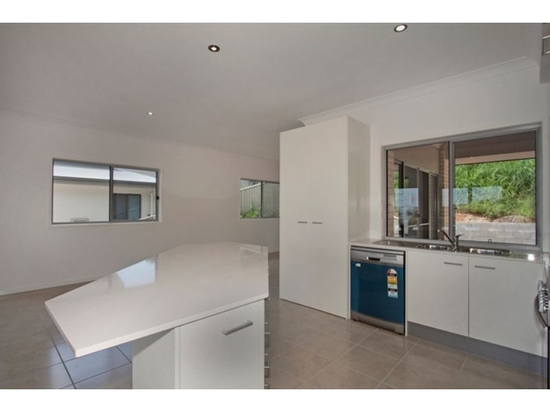 5 Belah Crt, Banora Point NSW 2486