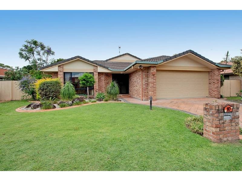 10 Riversdale Boulevard, Banora Point NSW 2486