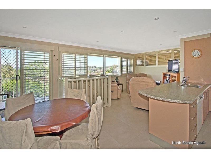 42 Walter Cres, Banora Point NSW 2486