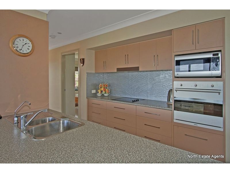 42 Walter Cres, Banora Point NSW 2486