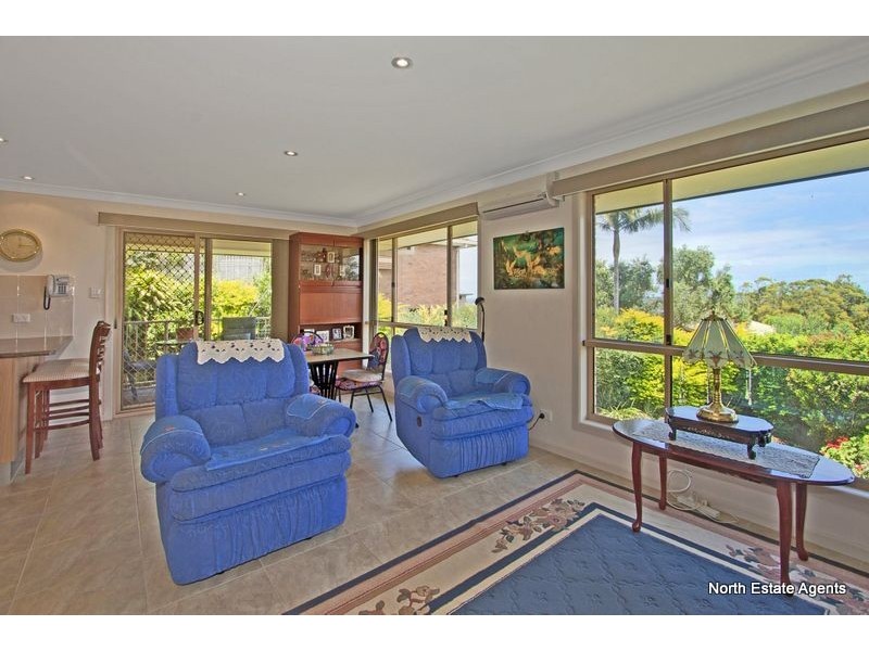 42 Walter Cres, Banora Point NSW 2486