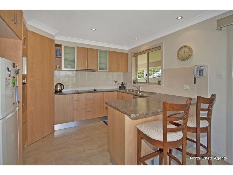 42 Walter Cres, Banora Point NSW 2486