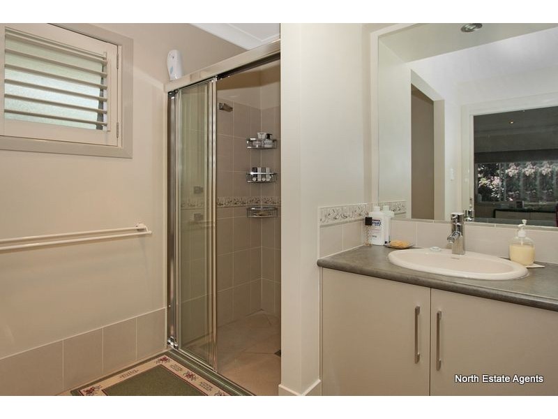 42 Walter Cres, Banora Point NSW 2486