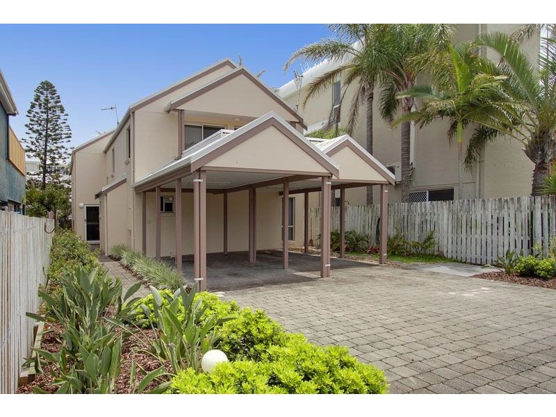 2 / 5 Wagawn St, Tugun QLD 4224