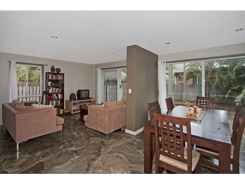 2 / 5 Wagawn St, Tugun QLD 4224