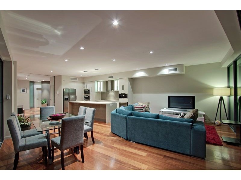 802 / 46 Pacific Pde ‘Kirra Wave’, Kirra QLD 4225