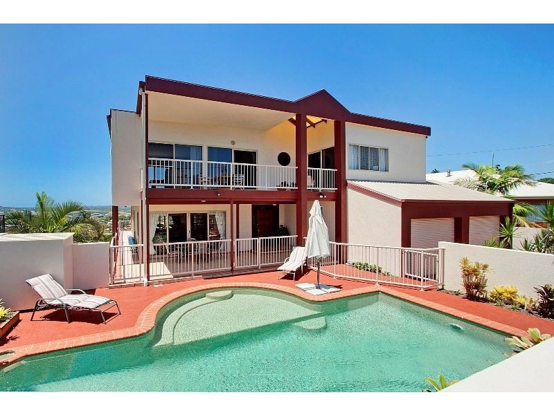 8 Illawarra Crt, Tugun QLD 4224
