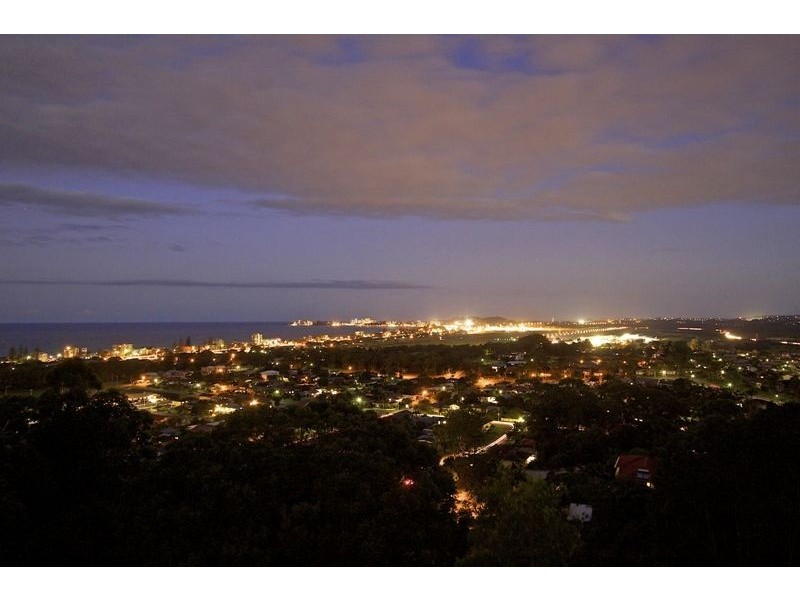 8 Illawarra Crt, Tugun QLD 4224