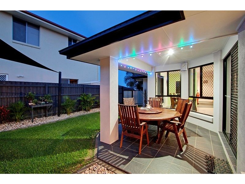 17 Buncrana Tce, Banora Point NSW 2486