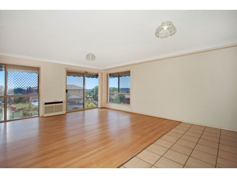 1 / 4 Bordeaux Pl, Tweed Heads South NSW 2486