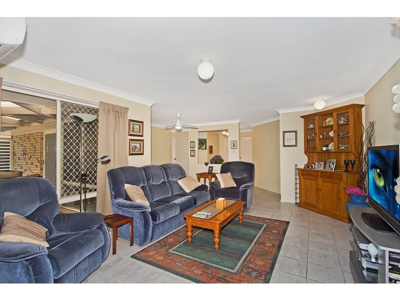 20 Merion Ct, Banora Point NSW 2486
