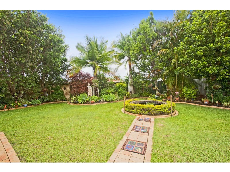 20 Merion Ct, Banora Point NSW 2486