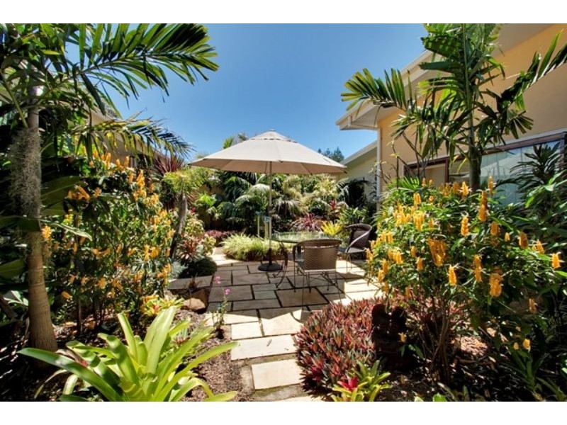 8 Sunnycrest Drive ‘Azure’, Terranora NSW 2486
