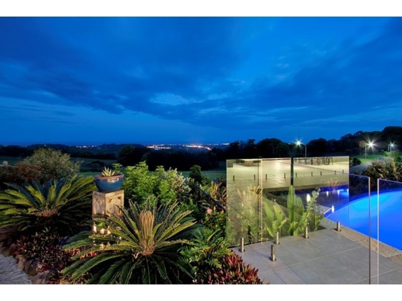 8 Sunnycrest Drive ‘Azure’, Terranora NSW 2486