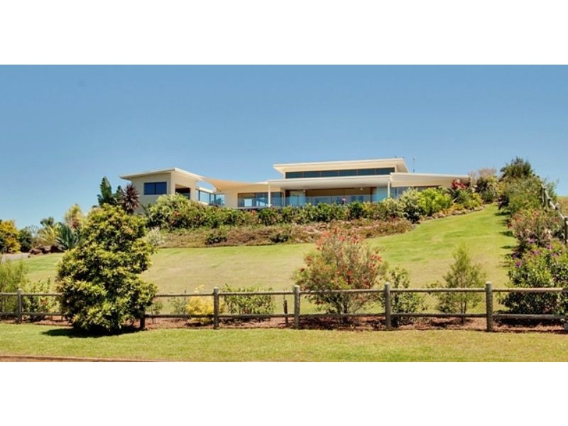 8 Sunnycrest Drive ‘Azure’, Terranora NSW 2486