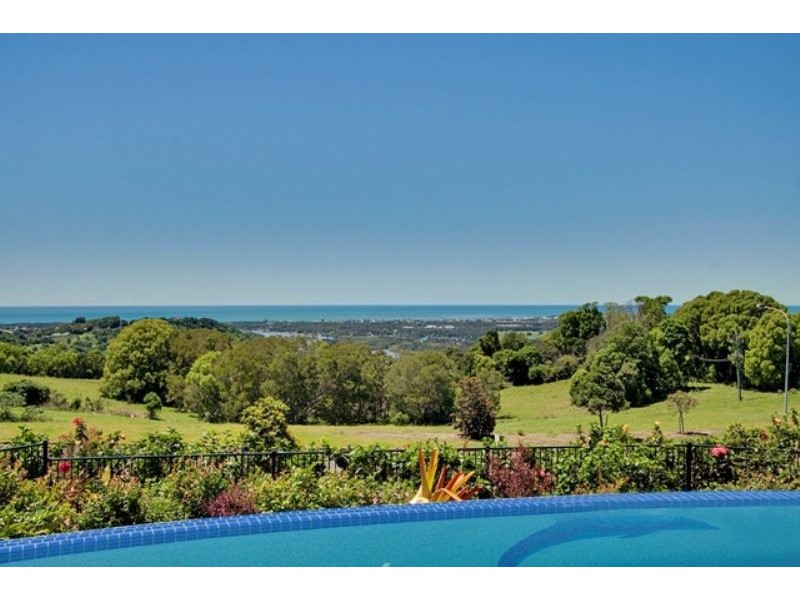 8 Sunnycrest Drive ‘Azure’, Terranora NSW 2486