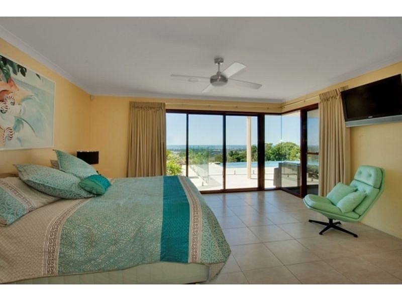 8 Sunnycrest Drive ‘Azure’, Terranora NSW 2486