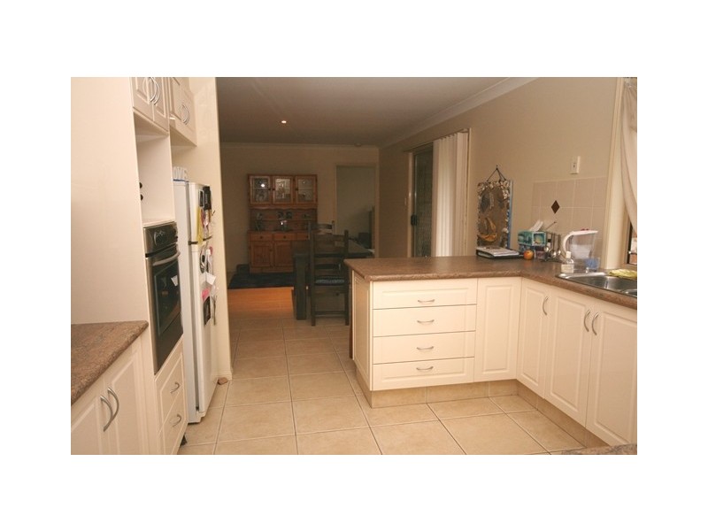 2 / 5 Seabreeze Blvde, Pottsville NSW 2489