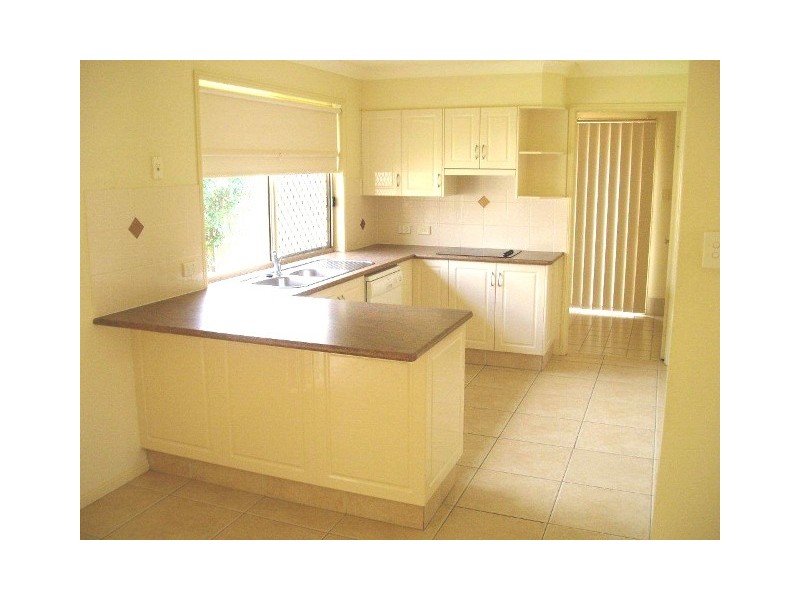 2 / 5 Seabreeze Blvde, Pottsville NSW 2489