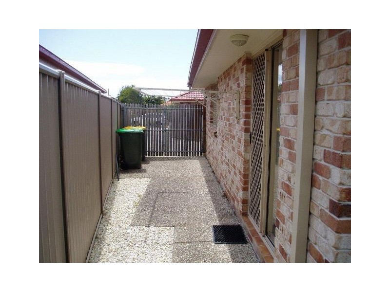 2 / 5 Seabreeze Blvde, Pottsville NSW 2489