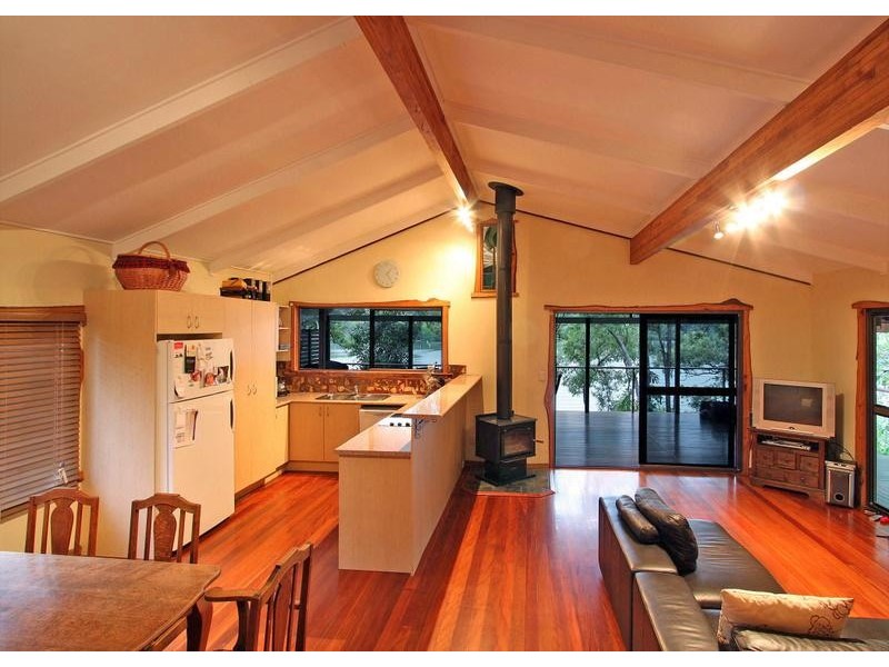 180 Peninsula Dr, Bilambil Heights NSW 2486