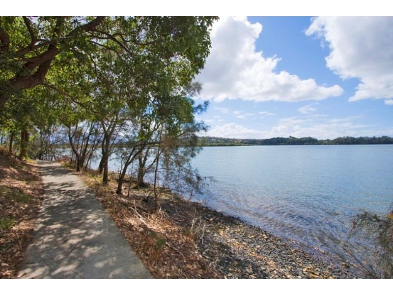 180 Peninsula Dr, Bilambil Heights NSW 2486