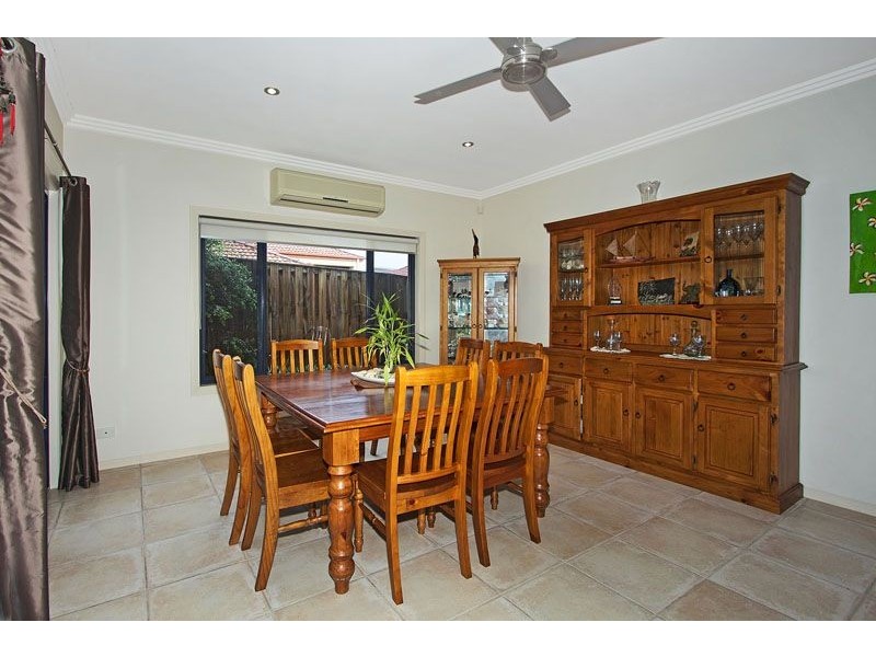 5 Alderney Ct, Varsity Lakes QLD 4227