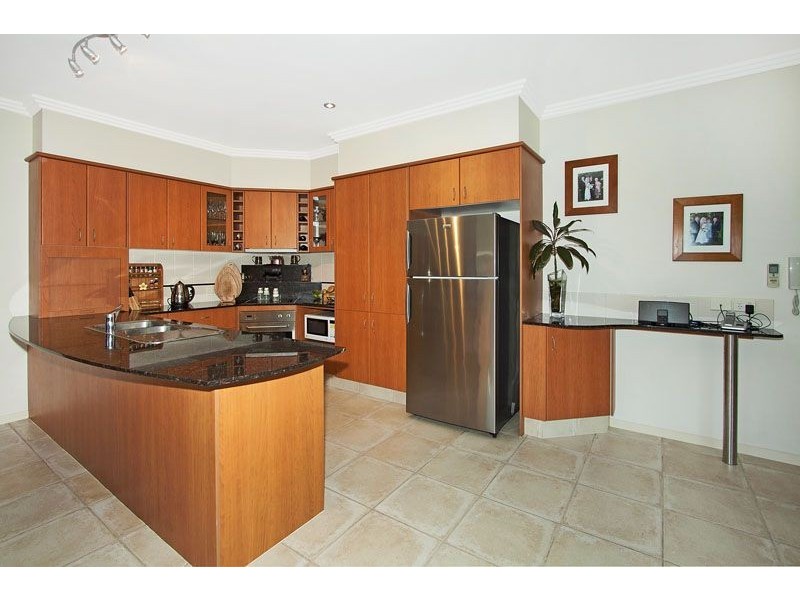 5 Alderney Ct, Varsity Lakes QLD 4227