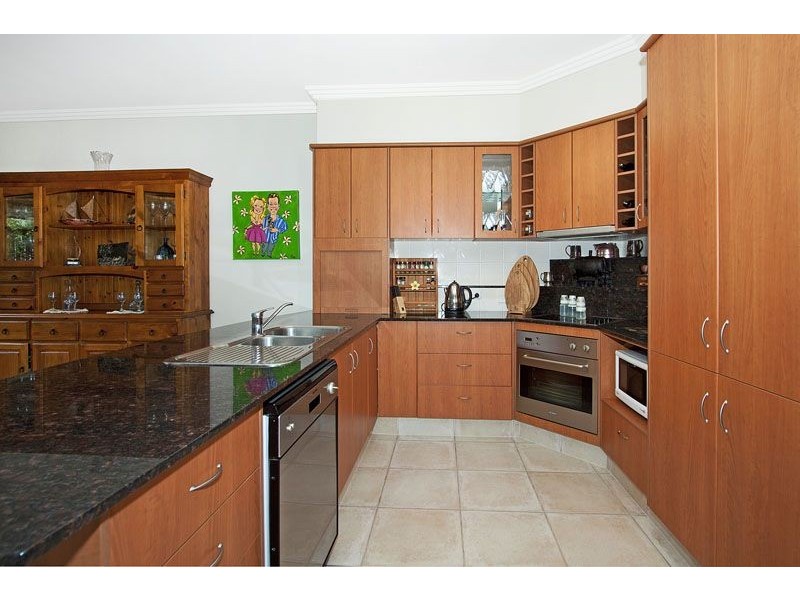 5 Alderney Ct, Varsity Lakes QLD 4227