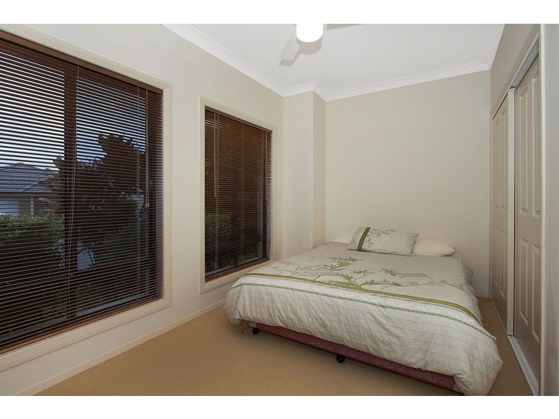 5 Alderney Ct, Varsity Lakes QLD 4227