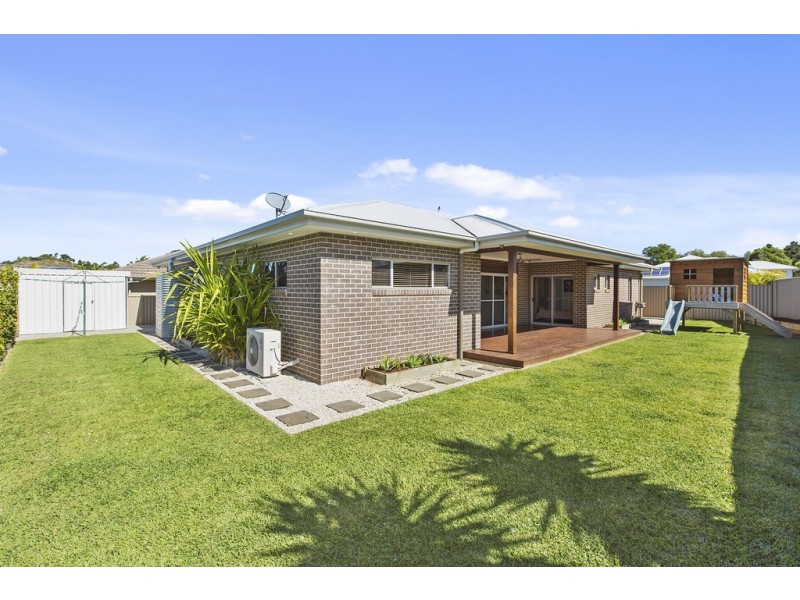 4 Sandon Court, Pottsville NSW 2489