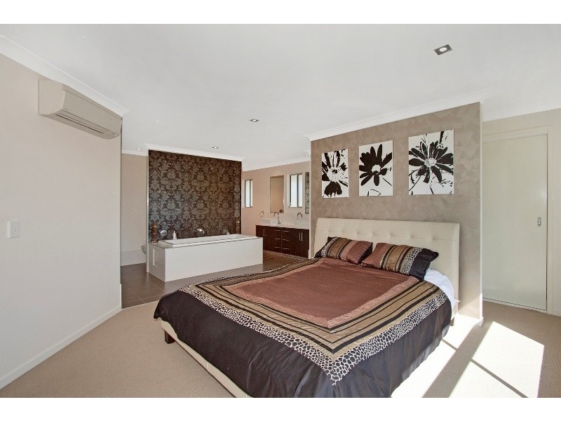 18 Harrier St, Tweed Heads South NSW 2486