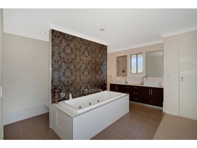 18 Harrier St, Tweed Heads South NSW 2486