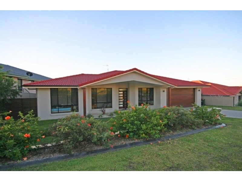 38 Newcastle Drive, Pottsville NSW 2489