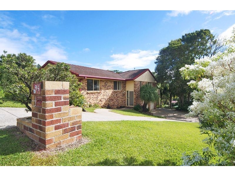 95 Ash Drive, Banora Point NSW 2486