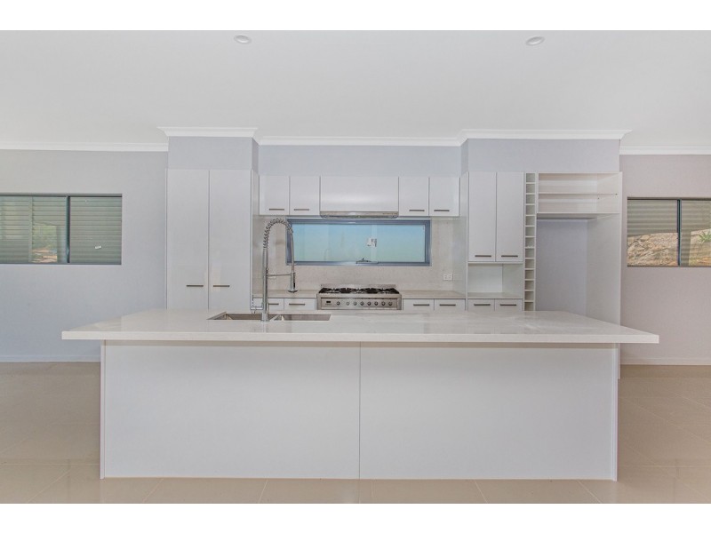 18 Donegal Crescent, Banora Point NSW 2486