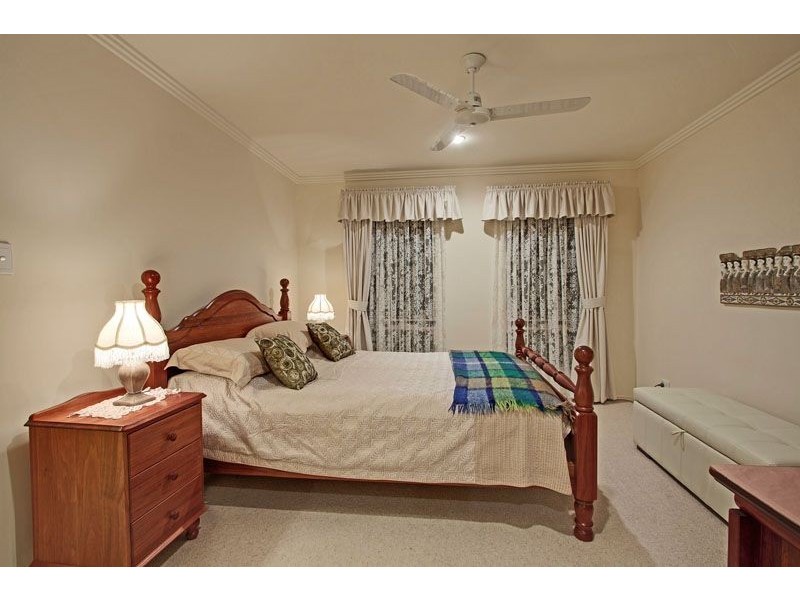 7 Kakadu Court, Banora Point NSW 2486