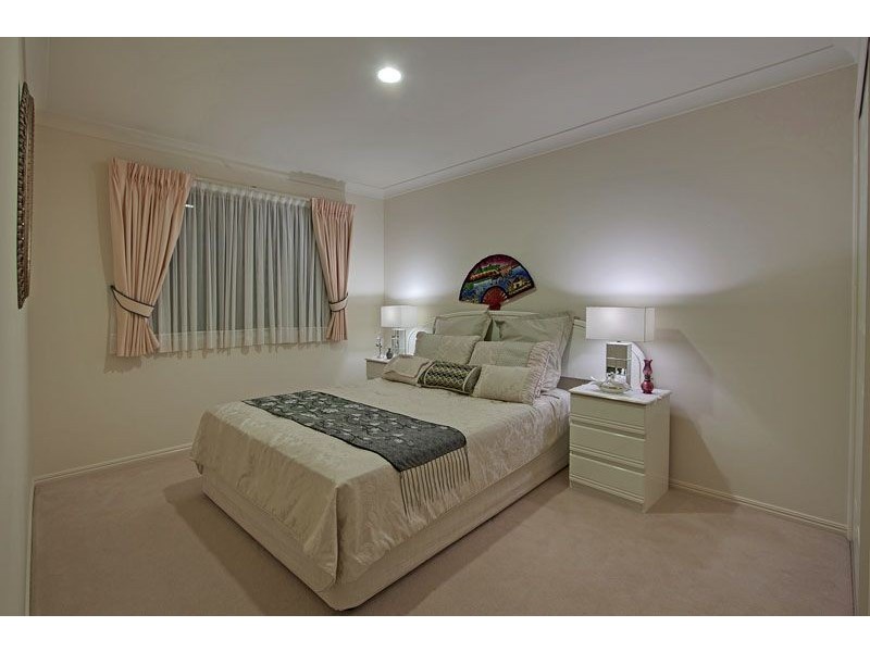 7 Kakadu Court, Banora Point NSW 2486