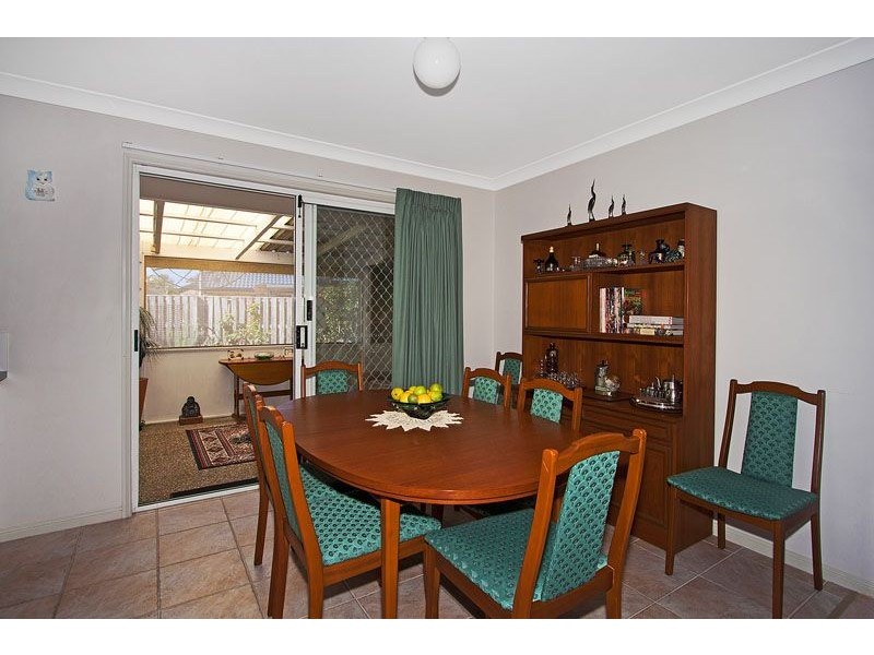 2 / 3  Fredrick Court, Varsity Lakes QLD 4227