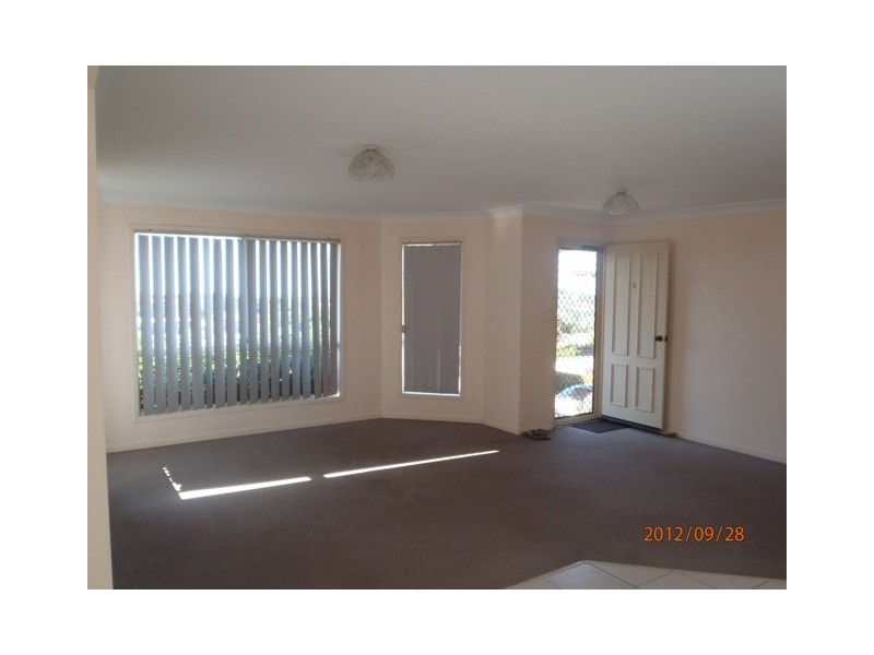 2/6 Lochlomond Dr, Banora Point NSW 2486