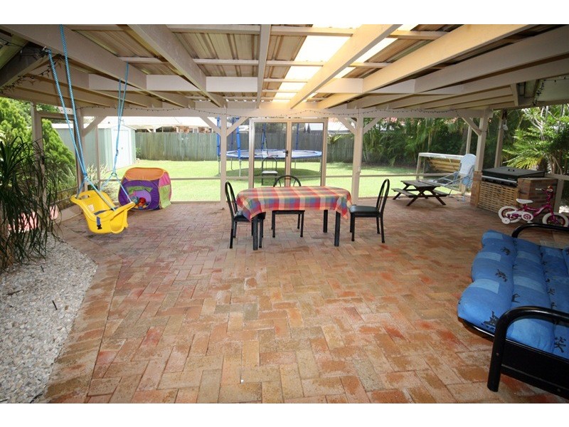 10 Casuarina Dr, Banora Point NSW 2486