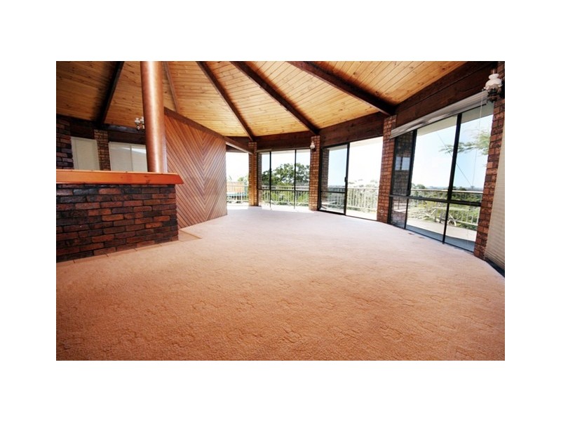 32 Myeerimba Pde, Tweed Heads West NSW 2485