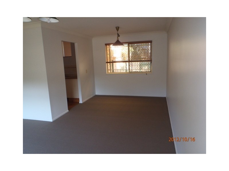 8 Shamrock Ave, Banora Point NSW 2486