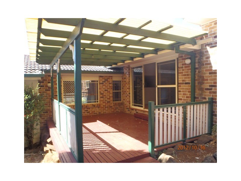 8 Shamrock Ave, Banora Point NSW 2486
