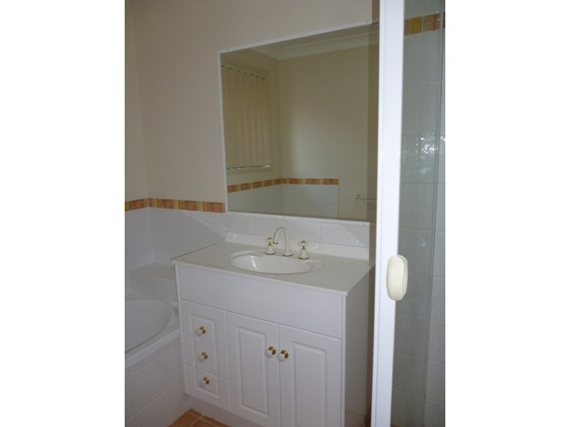 1 / 5 Ashgrove Pl, Banora Point NSW 2486