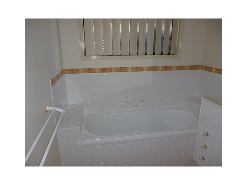 1 / 5 Ashgrove Pl, Banora Point NSW 2486