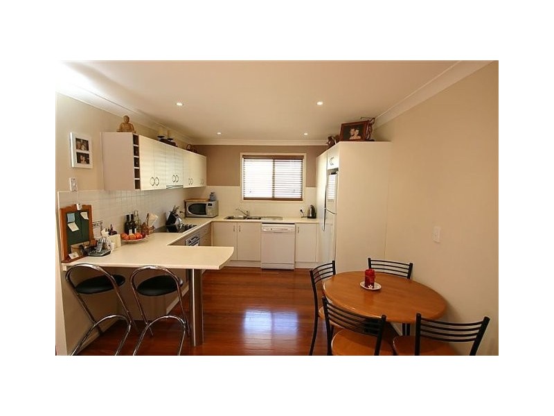 4 / 70 McLean Street, Coolangatta QLD 4225